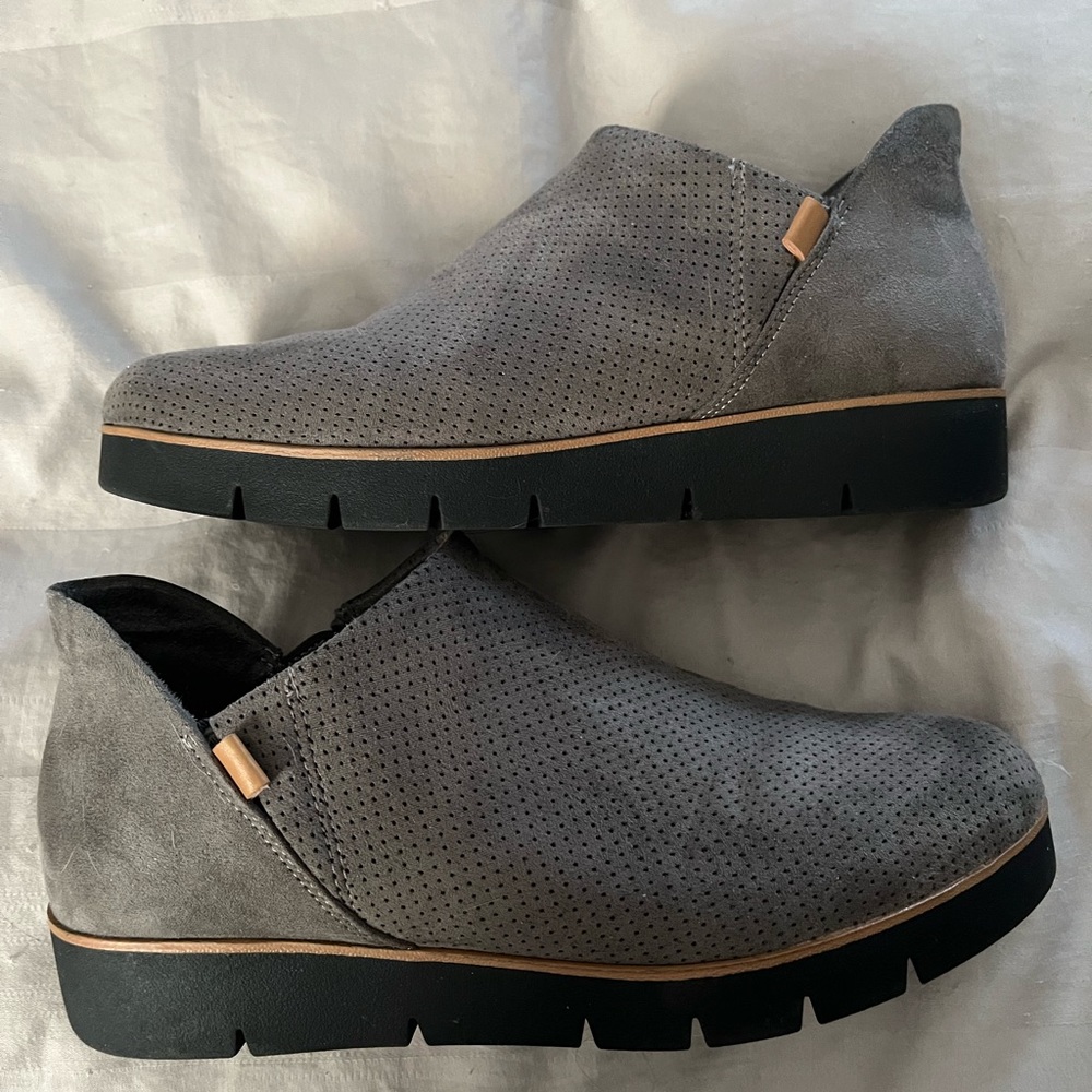 Dr. Scholls womens grey ankle boot